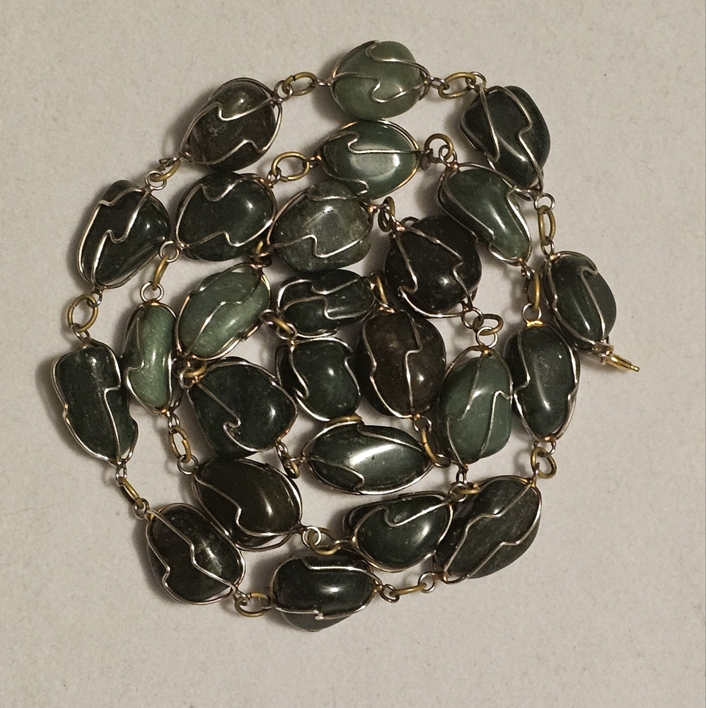 Vinage,Natural Green Aventurine Necklace Gemstone Gold Wire Wrap. - Picture 2 of 8